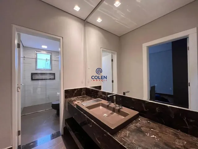 Imagem 3: Casa Linear com 4 Suítes e Lazer em Alphaville