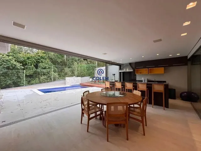 Imagem 5: Casa Linear com 4 Suítes e Lazer em Alphaville