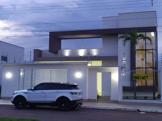 Imagem: Casa Alto Padrão. Nova. Direito com Proprietário