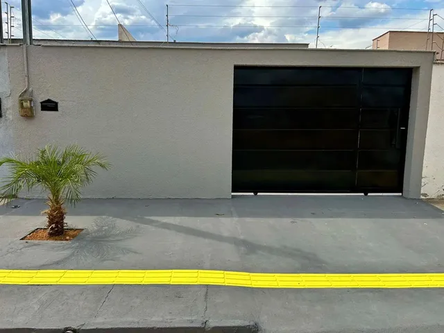 Imagem: Casa 2 Quartos Sendo 1 Suíte com Piscina