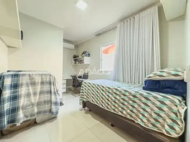 Imagem 4: Casa Grande com Varanda de 3 Quartos