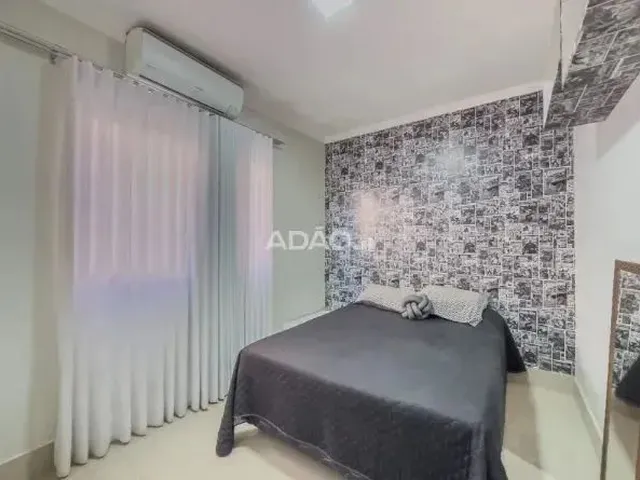 Imagem 8: Casa Grande com Varanda de 3 Quartos