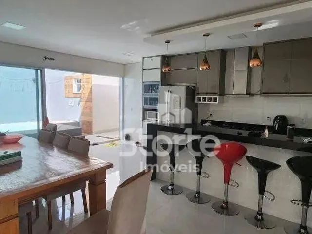Imagem: Casa com 3 Suítes de 156 M² À Venda por