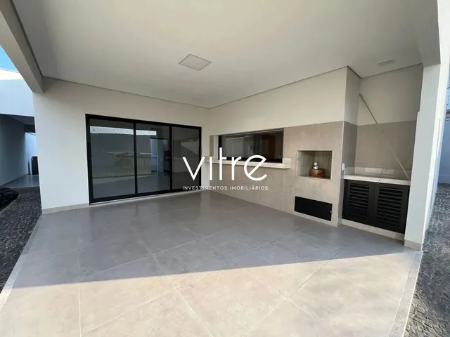 Imagem: Casa À Venda no Bairro Jardim Karaíba