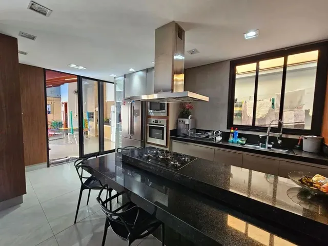 Imagem 5: Excelente Sobrado Espaçoso com Localização Privilegiada - Planejado com Area de Lazer