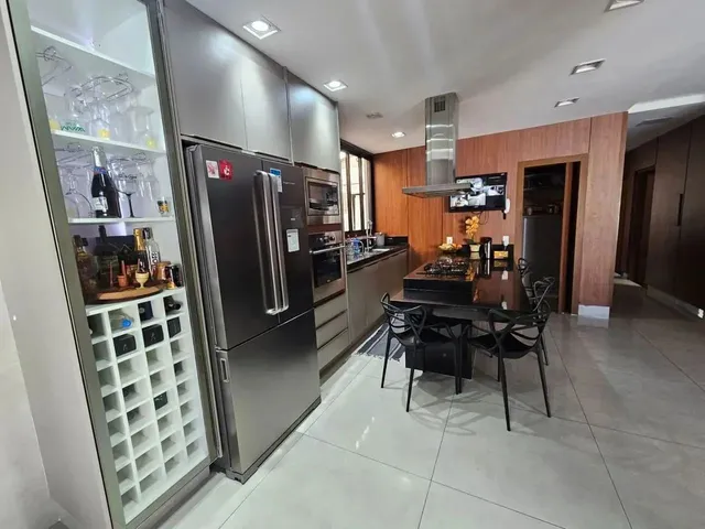 Imagem 9: Excelente Sobrado Espaçoso com Localização Privilegiada - Planejado com Area de Lazer