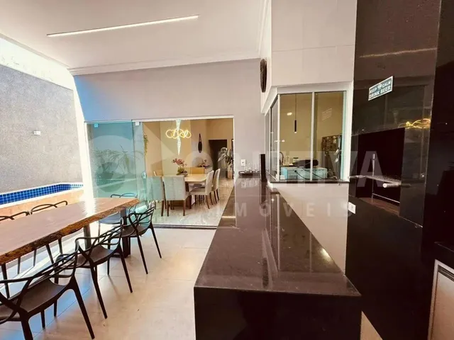 Imagem 7: Casa À Venda, 3 Quartos, 1 Suíte, 4 Vagas, Bosque dos Buritis - Uberlandia/Mg