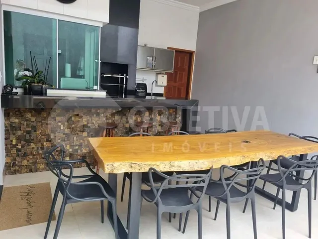 Imagem 4: Casa À Venda, 3 Quartos, 1 Suíte, 4 Vagas, Bosque dos Buritis - Uberlandia/Mg