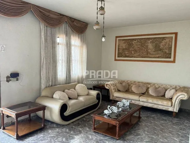 Imagem: Casa À Venda Estilo Sobrado com 6 Quartos