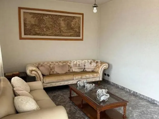 Imagem 16: Casa À Venda Estilo Sobrado com 6 Quartos Sendo 3 Suítes - Brasil - Uberlândia/Mg