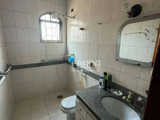 Imagem 11: Casa À Venda Estilo Sobrado com 6 Quartos Sendo 3 Suítes - Brasil - Uberlândia/Mg