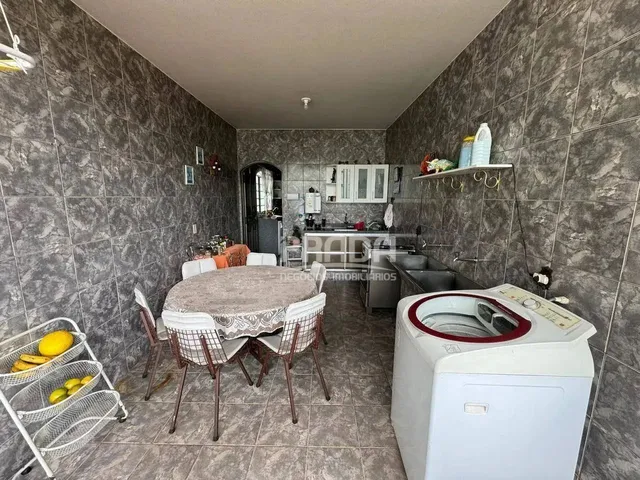 Imagem 15: Casa À Venda Estilo Sobrado com 6 Quartos Sendo 3 Suítes - Brasil - Uberlândia/Mg