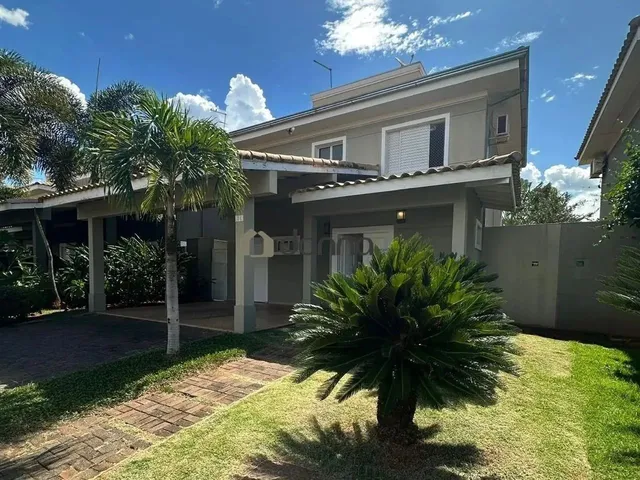 Imagem: Casa À Venda, 3 Quartos, 1 Suíte, 2 Vagas