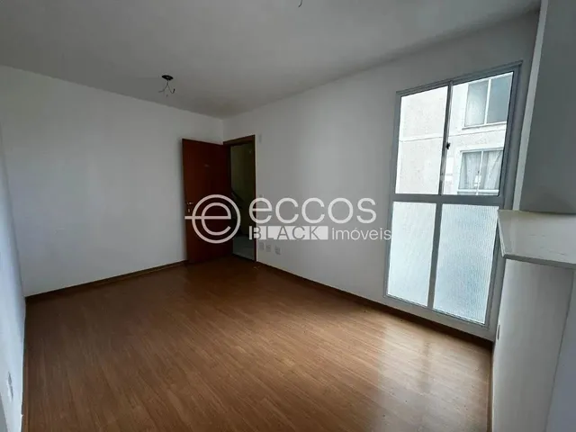 Imagem: Apartamento À Venda, 2 Quartos, 1 Vaga