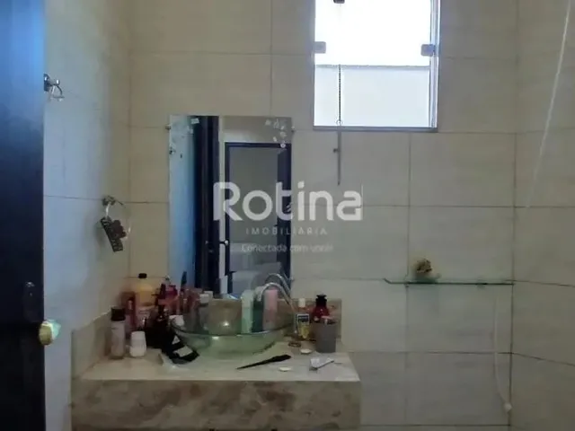 Imagem 3: Casa Sobrado com 3 Quartos Sendo 2 Suítes e 1 Banheiro Social À Venda, 190,71M² por R