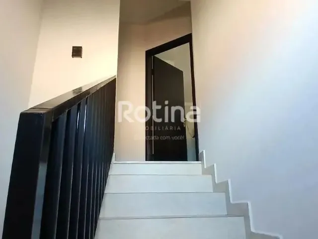 Imagem 13: Casa Sobrado com 3 Quartos Sendo 2 Suítes e 1 Banheiro Social À Venda, 190,71M² por R