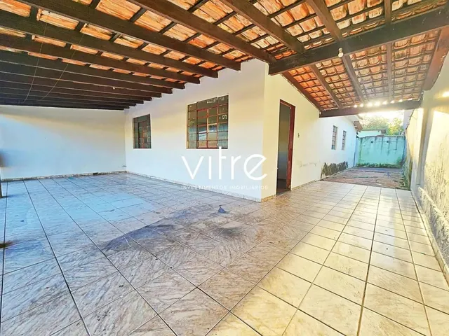 Imagem: Casa Á Venda em Excelente Localização