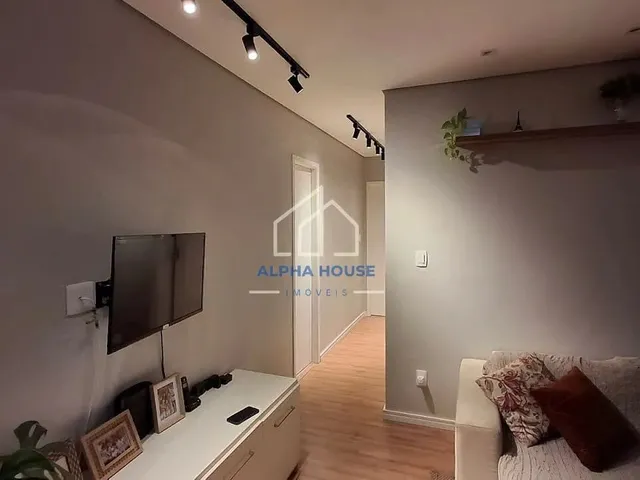 Imagem: O apartamento possui 2 Dormitórios, 1 Suíte, 1 Banheiro,