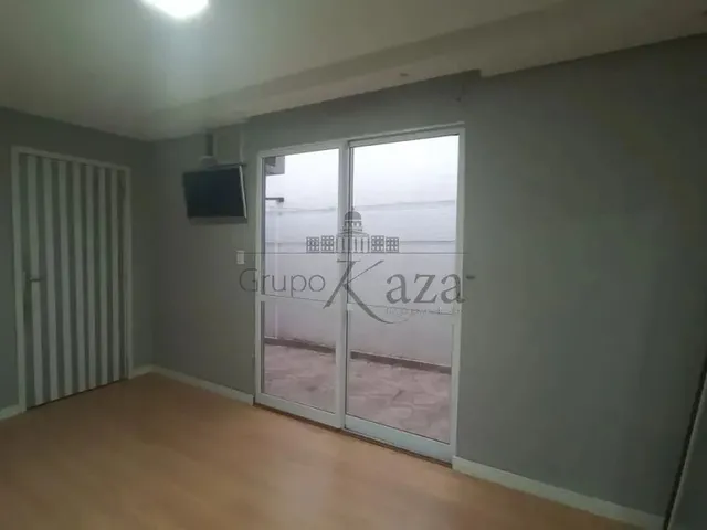 Imagem 7: Oportunidade - Casa Conjunto Residencial Dom Pedro I - 3 Dormitórios - 140M²