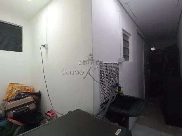 Imagem 15: Oportunidade - Casa Conjunto Residencial Dom Pedro I - 3 Dormitórios - 140M²