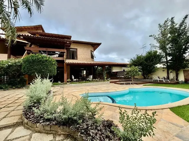 Imagem: A casa em condomínio possui 5 Dormitórios, 1 Suíte, 5