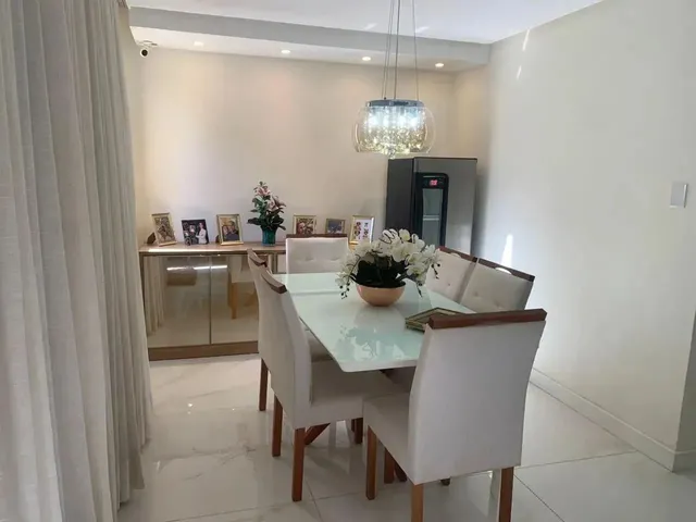 Imagem 3: Cód. 316 Pituaçu Casa com 4/4 Sendo Um Suíte com Varanda e Churrasqueira Privativa