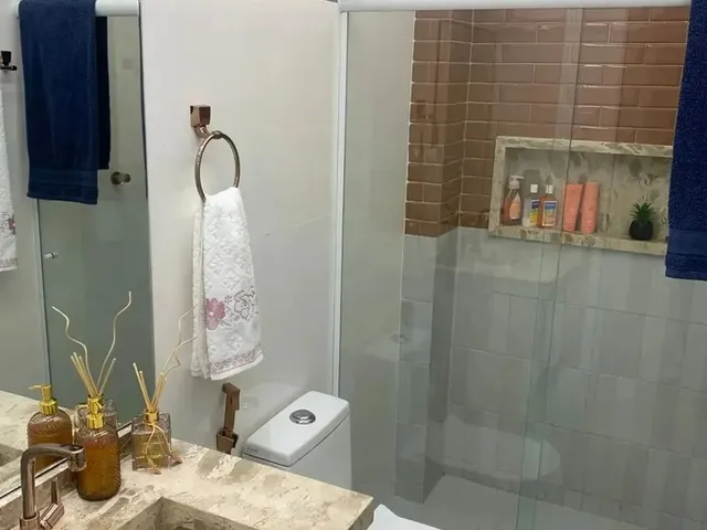 Imagem 5: Cód. 316 Pituaçu Casa com 4/4 Sendo Um Suíte com Varanda e Churrasqueira Privativa