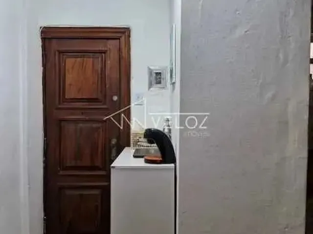 Imagem: Apartamento - / Residencial / Glória