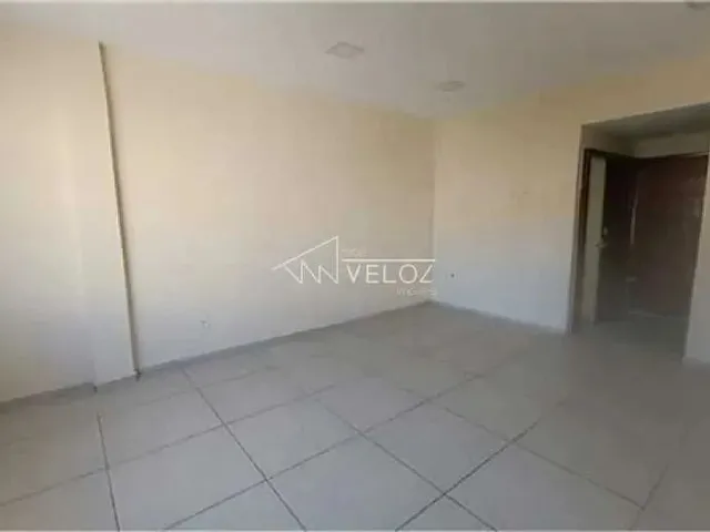 Imagem: Kitnet/Conjugado / Residencial / Centro