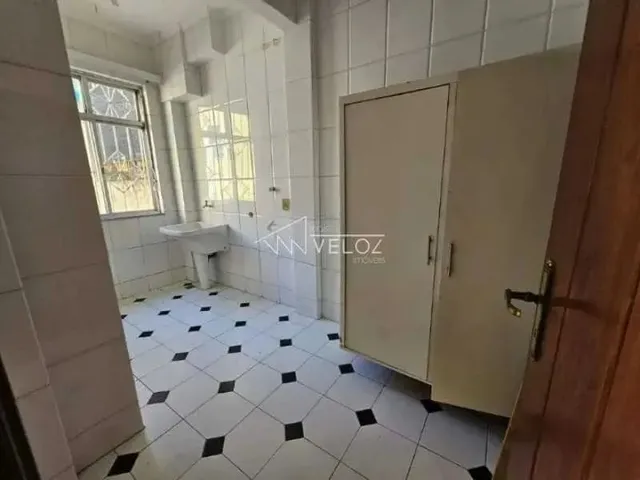 Imagem 12: Apartamento - / Residencial / Glória