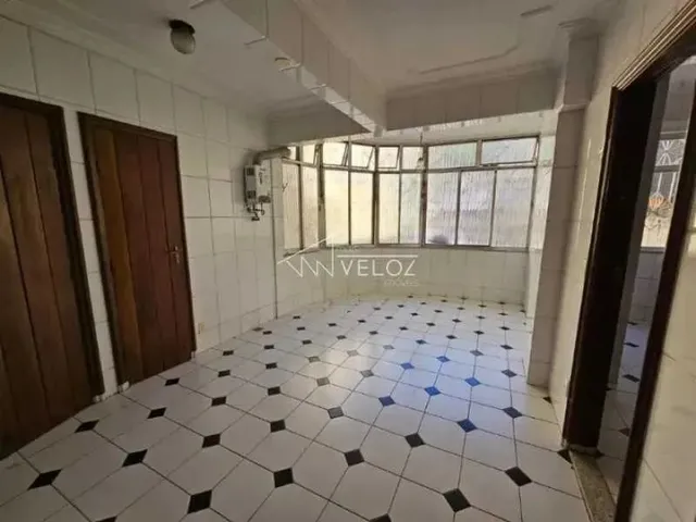 Imagem 3: Apartamento - / Residencial / Glória