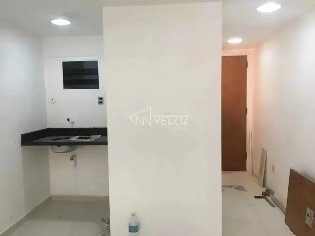 Imagem: Kitnet/Conjugado / Residencial / Centro