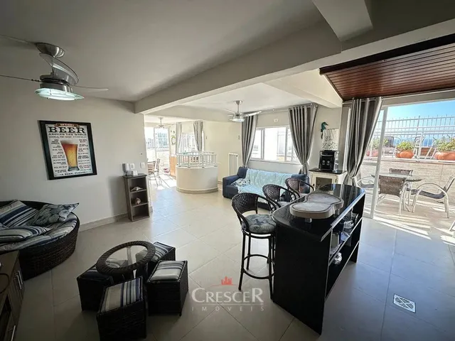 Imagem 2: Cobertura Duplex para Venda com 4 Quartos em Caioba