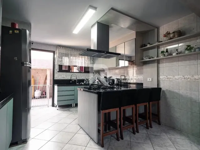 Imagem 5: Sobrado em Condomínio com Face Norte, 3 Quartos 7 Vagas À Venda São Braz, Curitiba/Pr