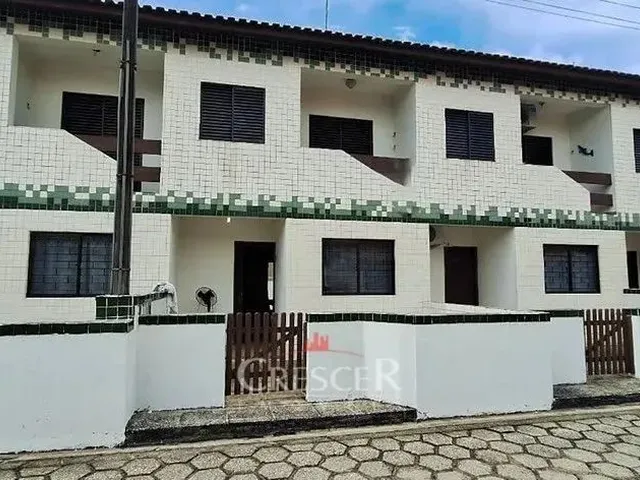 Imagem 1: Sobrado com 03 Quartos a Poucos Passos do Mar