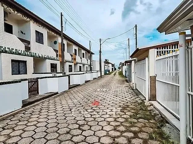 Imagem 9: Sobrado com 03 Quartos a Poucos Passos do Mar