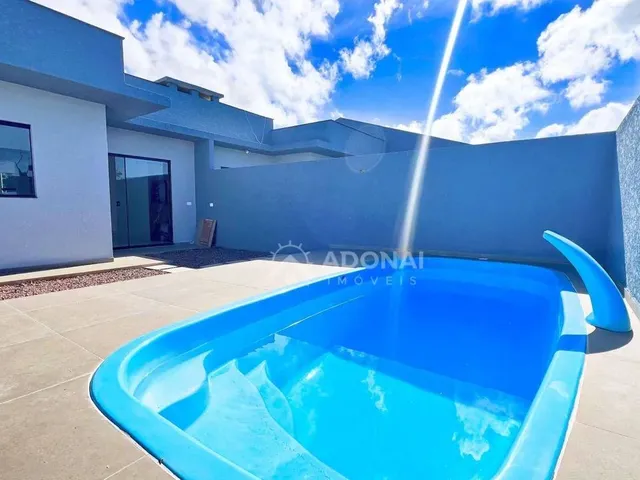Imagem: Casa com Piscina, 3 Dormitórios À Venda