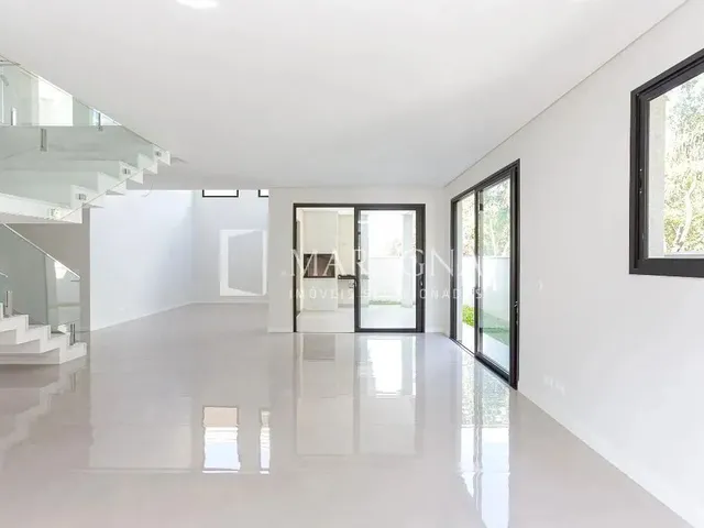 Imagem 12: Casa Nova e Sofisticada em Condomínio Exclusivo de santa Felicidade