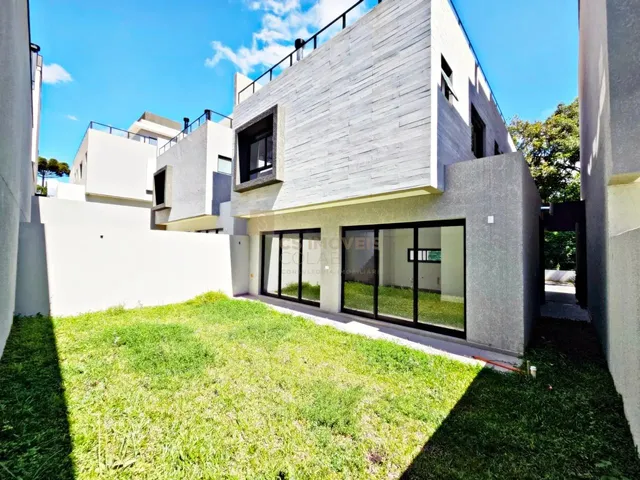 Imagem: Casa (Em Condomínio), com 3 Quartos e 5
