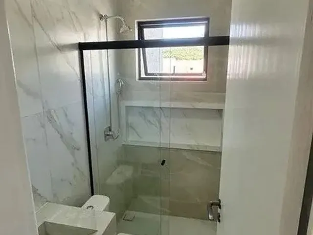 Imagem 4: Sobrado com 04 Suítes a Venda em Matinhos