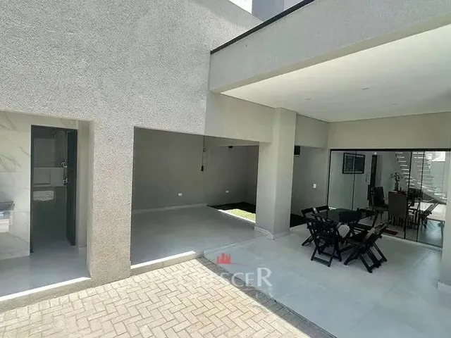 Imagem 7: Sobrado com 04 Suítes a Venda em Matinhos
