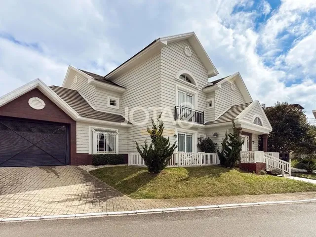 Imagem: Casa com 4 Suítes Pronta para Morar em