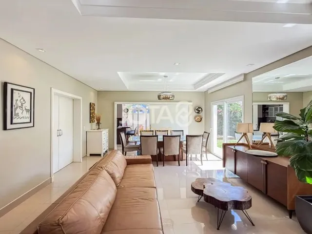 Imagem 2: Ótima Casa com 4 Quartos e Terreno Próximo Ao Shopping Barigui Casa com 4 Quartos E