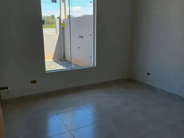 Imagem 8: Casa com 2 Quartos (1 Suíte) a Venda, 61 M² R$ 249.000
