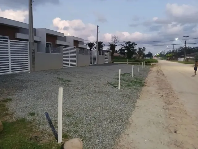 Imagem 14: Casa com 2 Quartos (1 Suíte) a Venda, 61 M² R$ 249.000