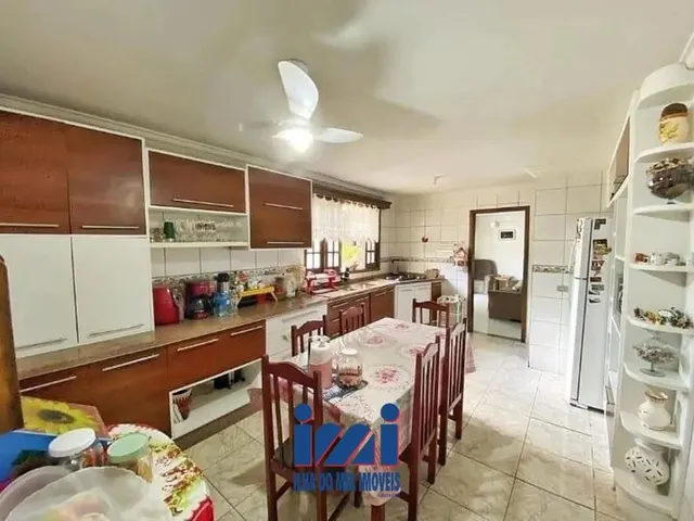 Imagem 8: Casa Perto do Mar no Centro de Matinhos a Venda