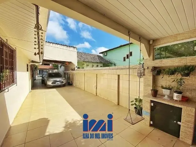 Imagem 4: Casa Perto do Mar no Centro de Matinhos a Venda