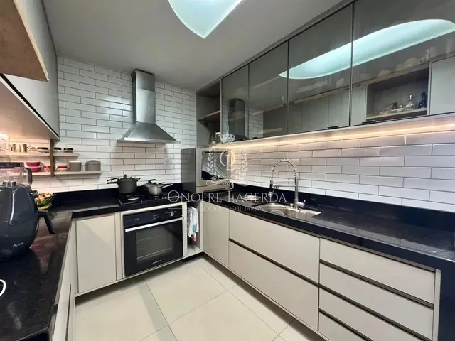 Imagem 2: Rc - Apartamento 170M² em Boa Viagem: 4 Quartos, 3 Suítes, Varanda, 3 Vagas, Andar Alto
