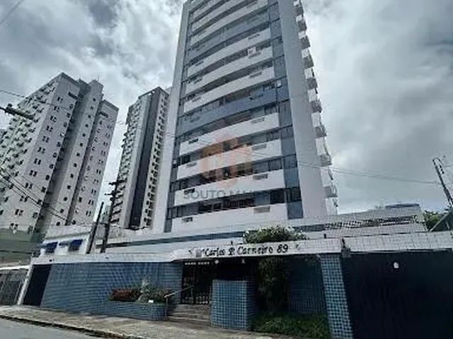 Imagem: O apartamento possui 2 Dormitórios, 1 Suíte, 2 Banheiros,