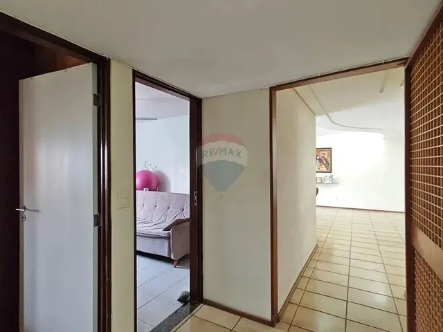 Imagem 2: Aflitos, 03 Quartos, 01 Suíte, 03 Banheiros, 188M², 02 Vagas, Dependencia Completa De